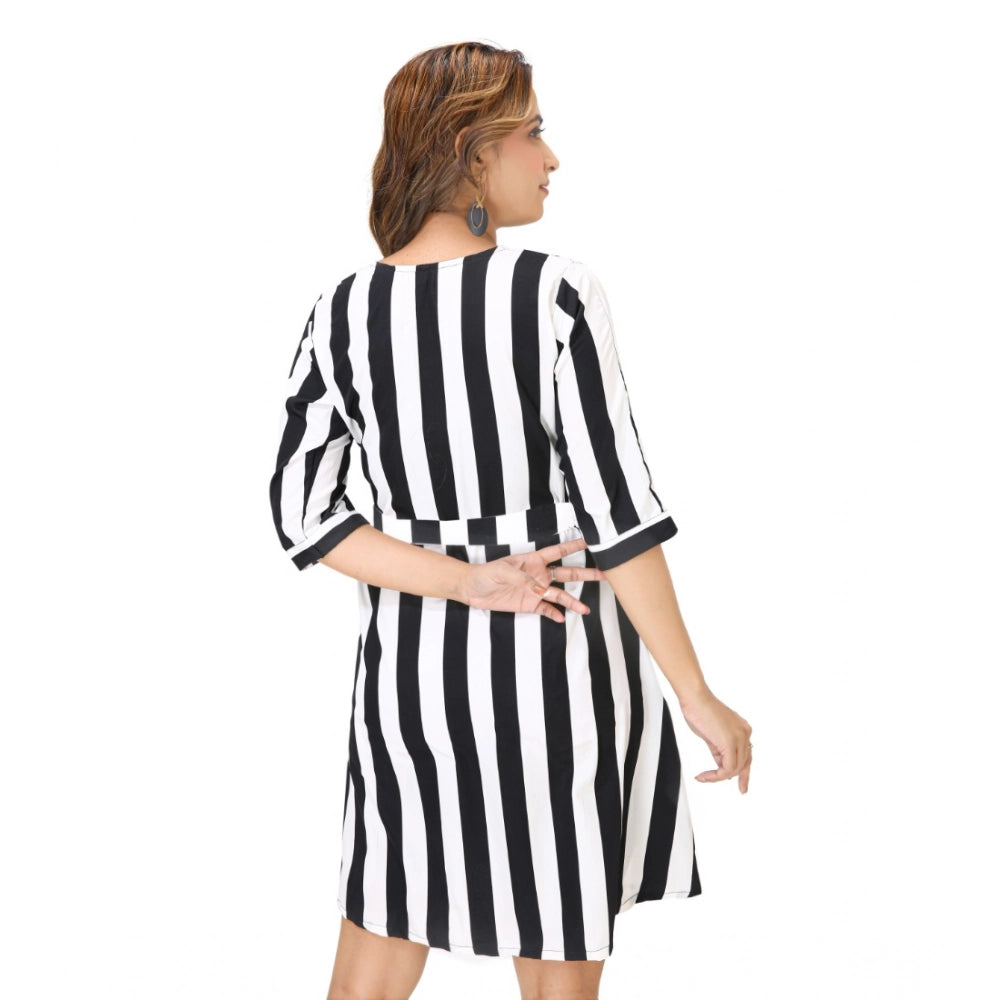 HD Women's Crep Striped Short Sleeve Dress (Black-White )