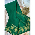 Women's Crepe Chit Pallu Solid Saree With Unstitched Blouse 5.5Mtr闁?Green)